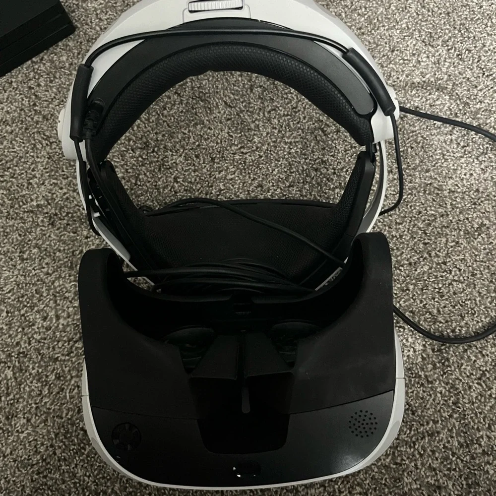 Sony VR Headset Black and White